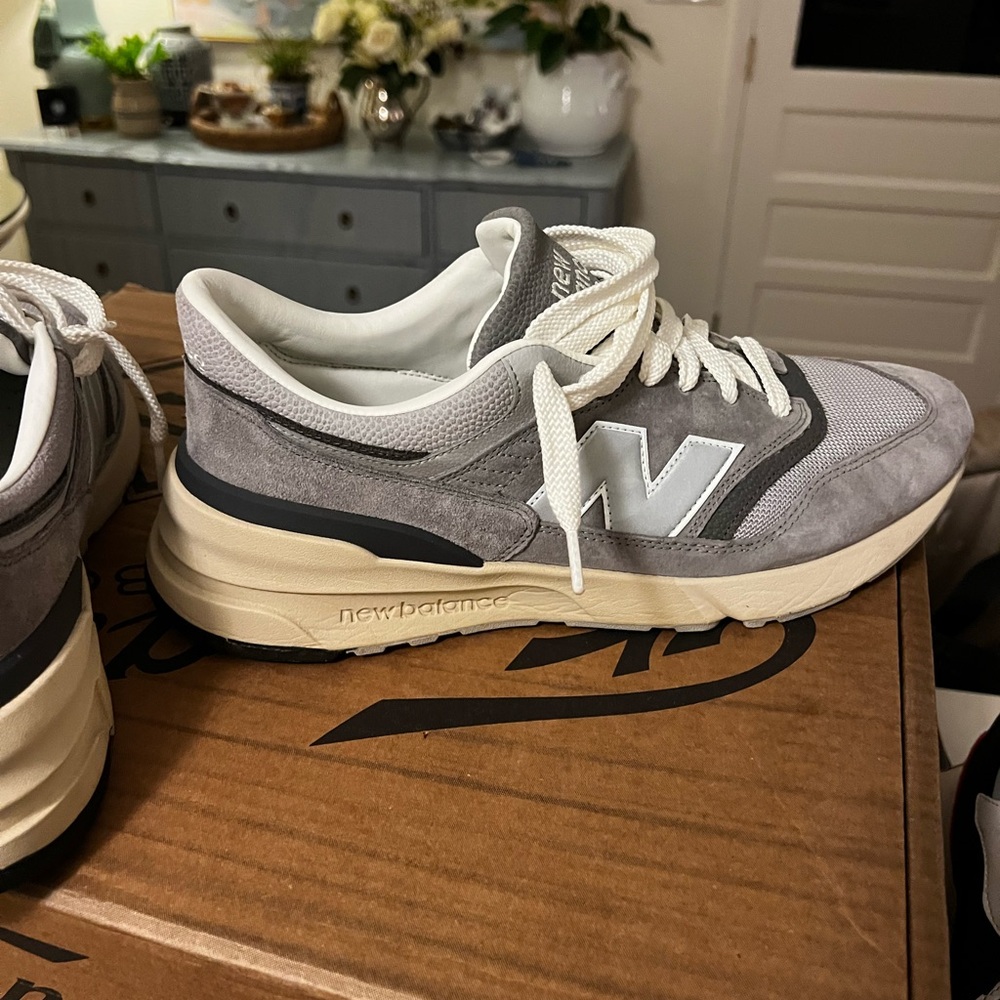 New Balance 997R